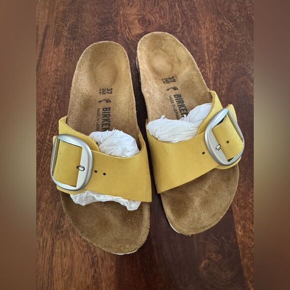 Birkenstock Madrid Big Buckle Sandal in Nubuck leather - Picture 5 of 7